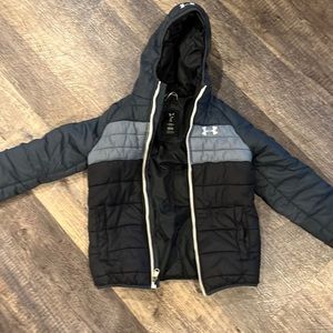 Boys small under armour winter coat